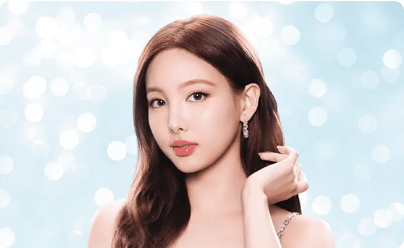 画像:NAYEON